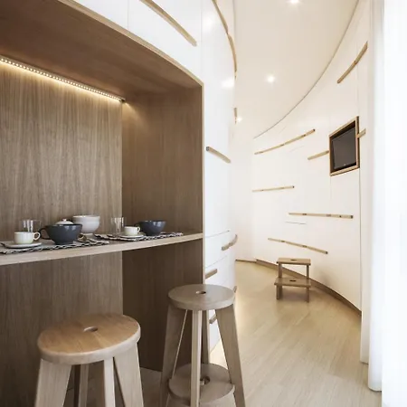 Canticle Luxury * Λούκα
